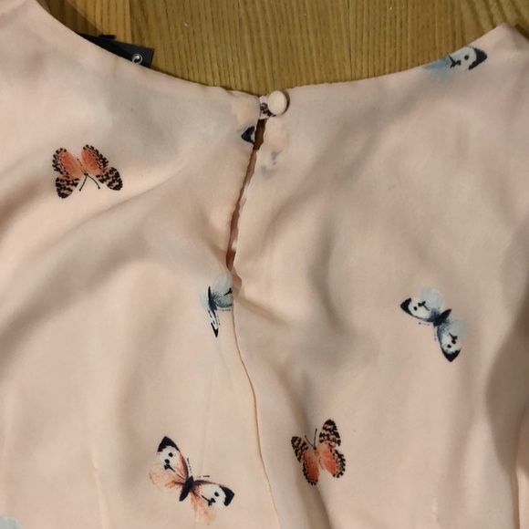 NWT Butterfly chiffon with belt - Picture 5 of 5